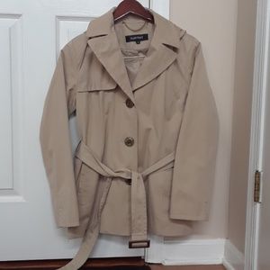 Ellen Tracy trench coat
